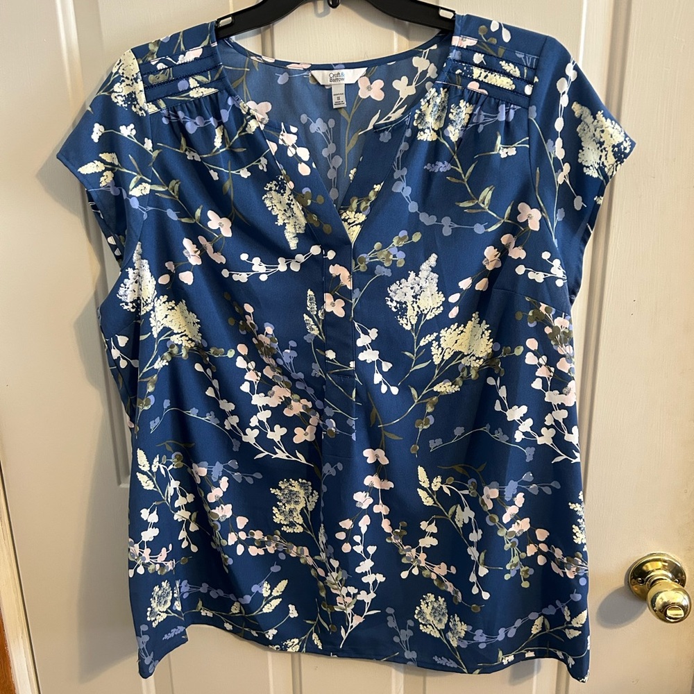 Croft & Barrow Sz 1X very short sleeve polyester blouse